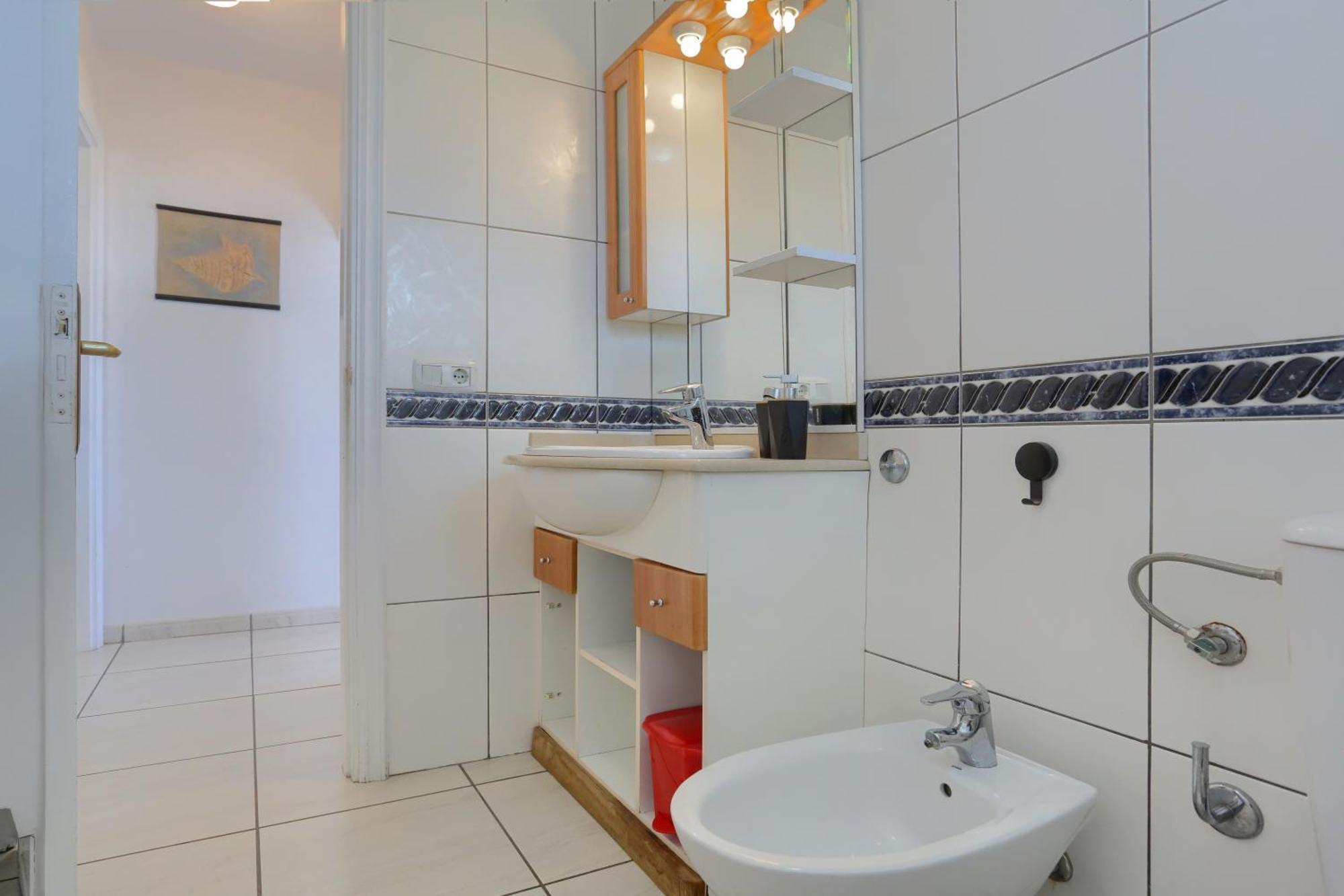 Residencia Lena Apartment คอร์ราเลโฮ ภายนอก รูปภาพ