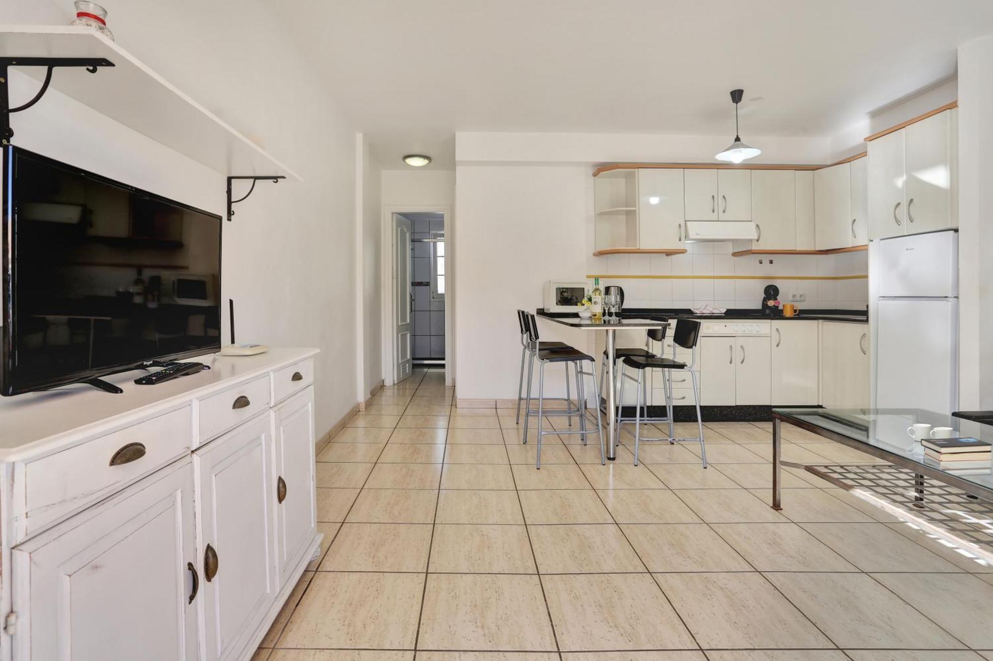 Residencia Lena Apartment คอร์ราเลโฮ ภายนอก รูปภาพ